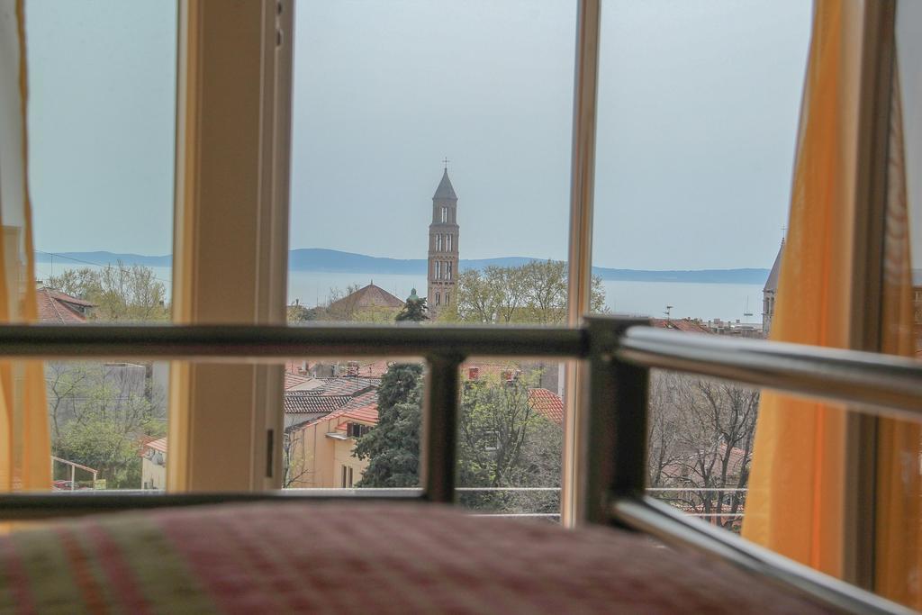 Backpackers Fairytale Hostel Split Exterior foto