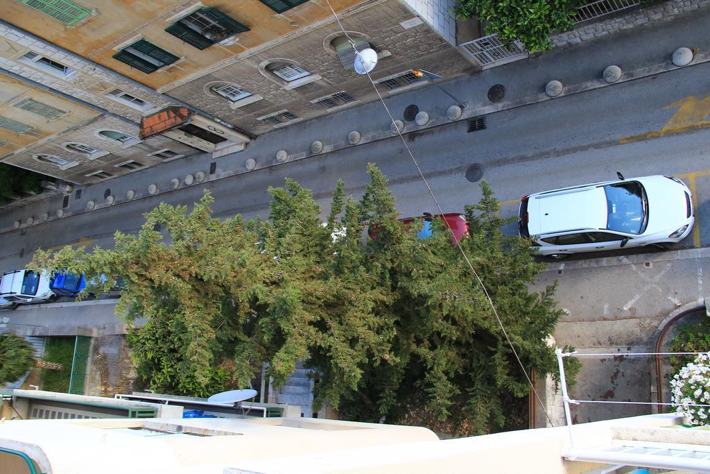Backpackers Fairytale Hostel Split Exterior foto